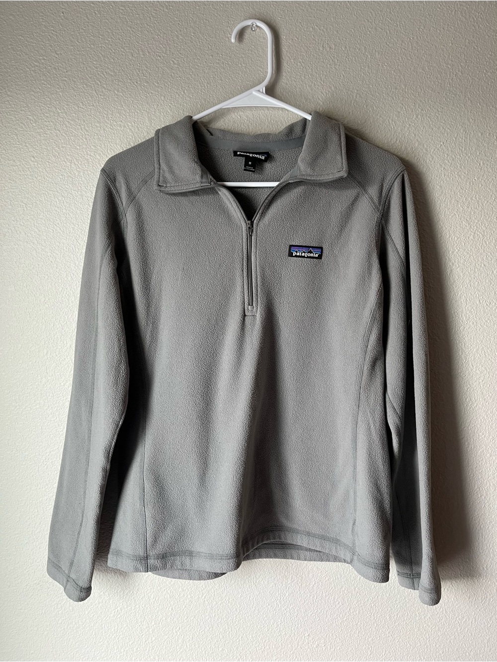 Patagonia Light Gray Quarter-Zip Fleece Pullover